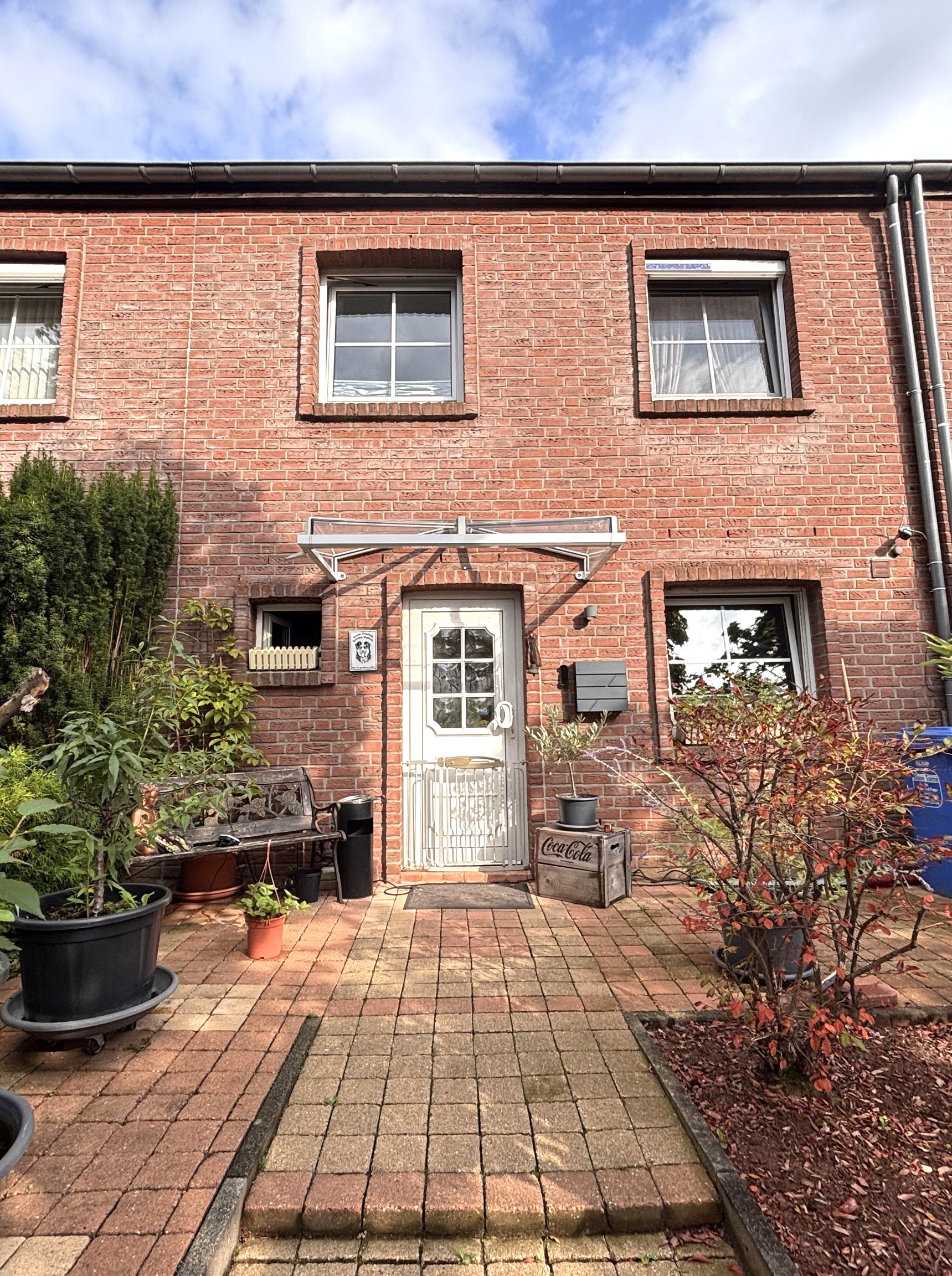 Gepflegtes Reihenhaus mit ausgebautem Dachgeschoss und großem Garten in Mettmann